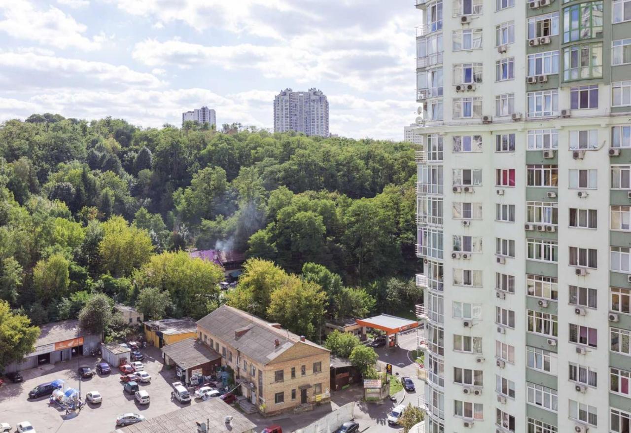 Navit Apartments With Breakfast, Near The Railway Station, The City Center And The Park Kyiv Exterior foto