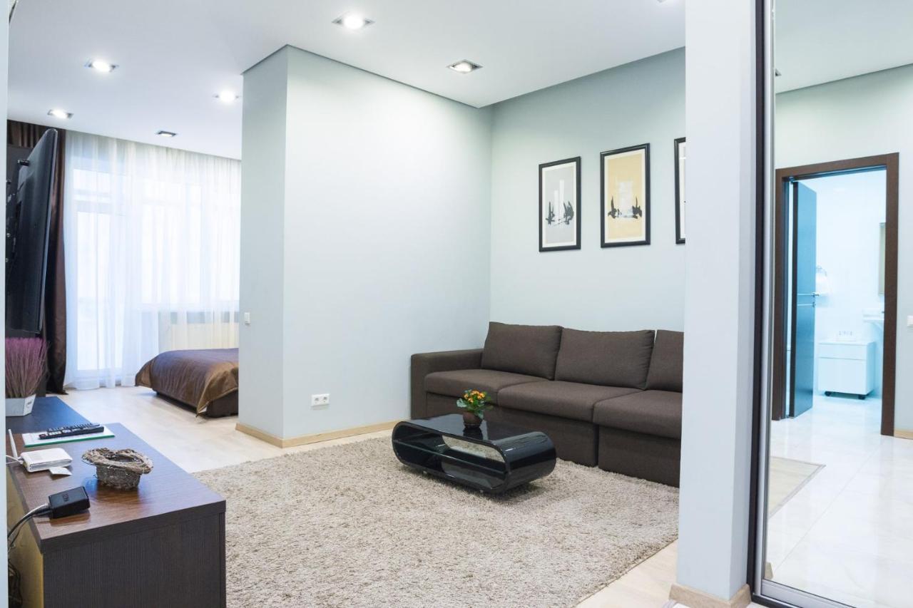 Navit Apartments With Breakfast, Near The Railway Station, The City Center And The Park Kyiv Exterior foto