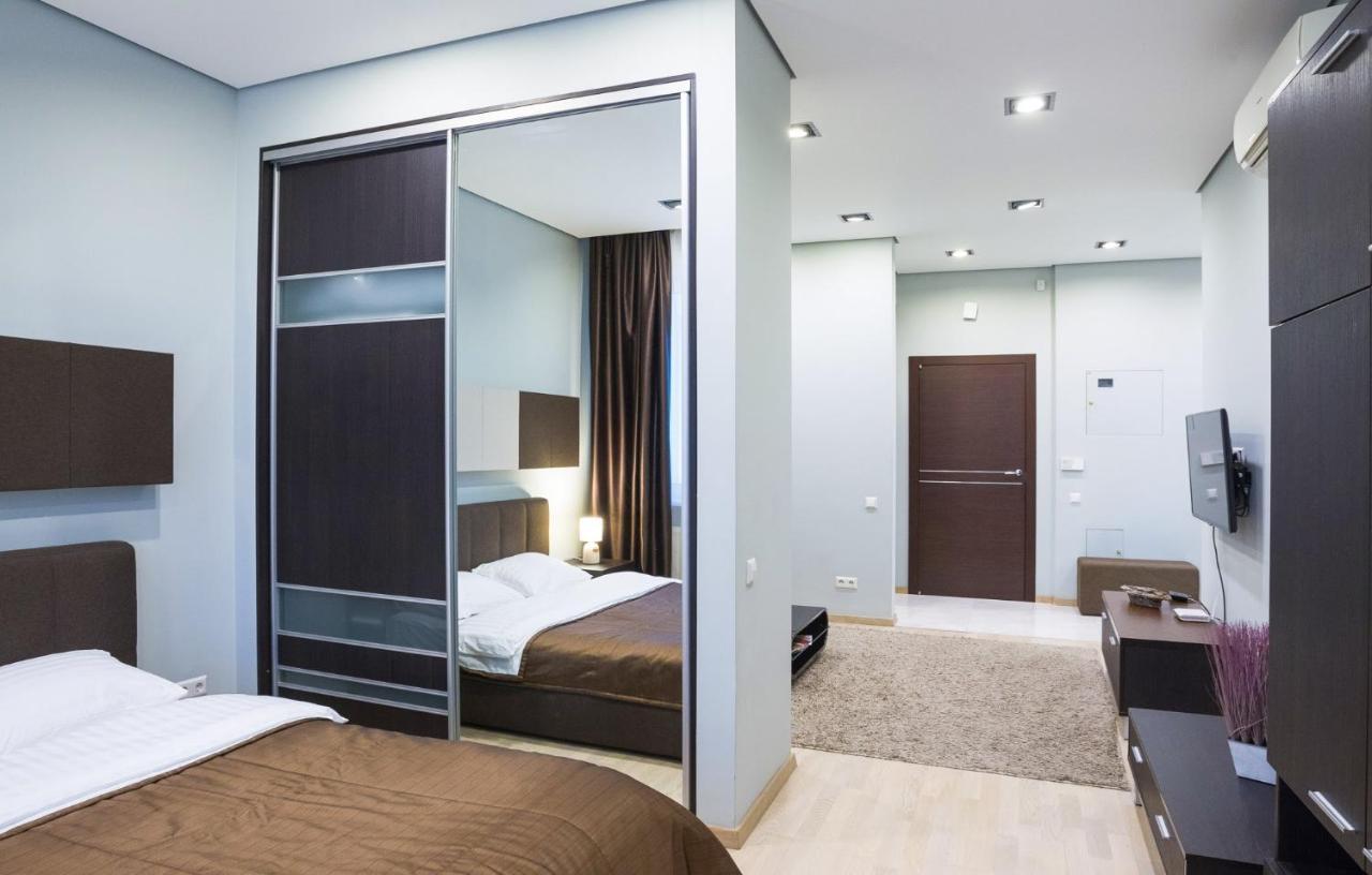 Navit Apartments With Breakfast, Near The Railway Station, The City Center And The Park Kyiv Exterior foto