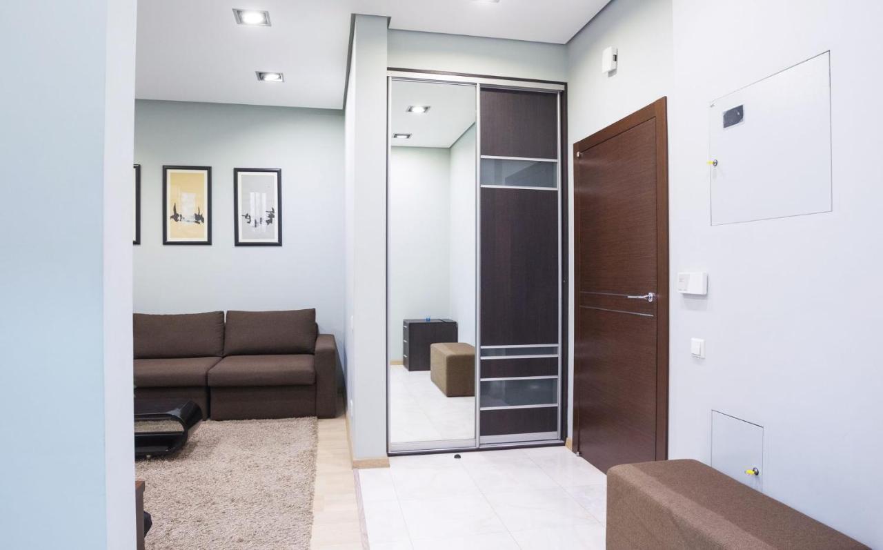 Navit Apartments With Breakfast, Near The Railway Station, The City Center And The Park Kyiv Exterior foto
